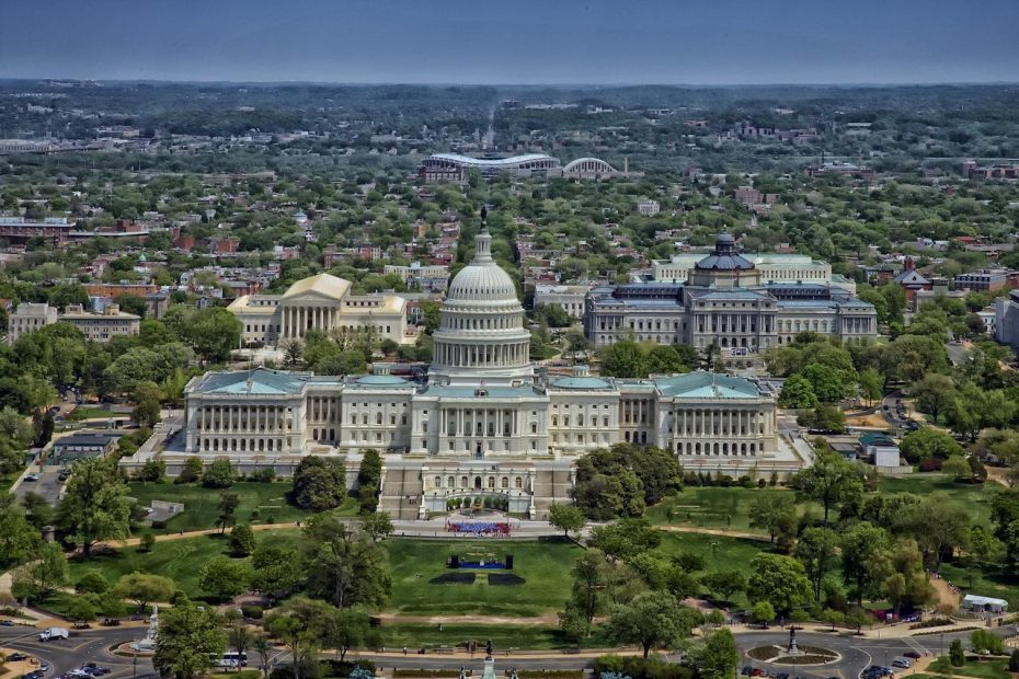 aerial photo of Washington DC landmarks